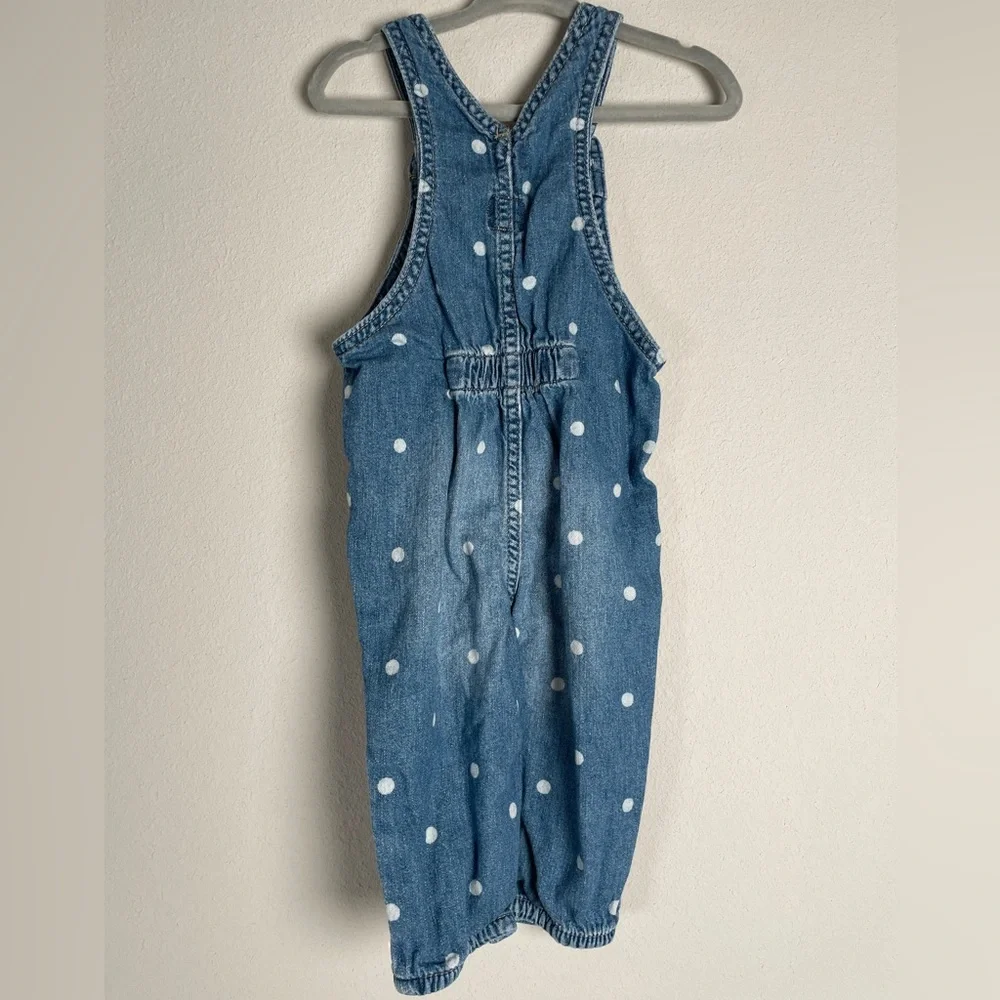 ✨ 2 for $20✨
EUC Baby Gap 100% organic cotton denim overalls size 12-18 Mos - Picture 4 of 6